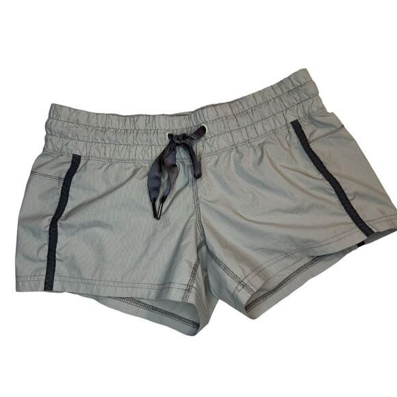 Lululemon women’s micro striped Unlined drawstring athletic run shorts size 4 - Picture 1 of 7
